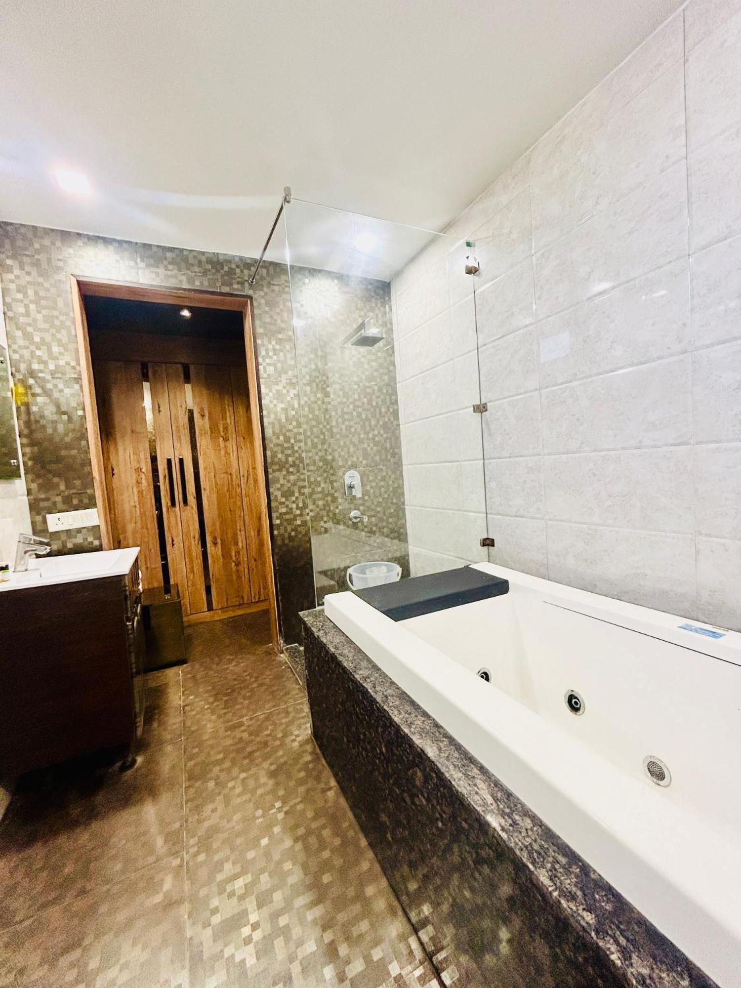 Hotel Gold Souk - Karol Bagh Delhi  Ngoại thất bức ảnh