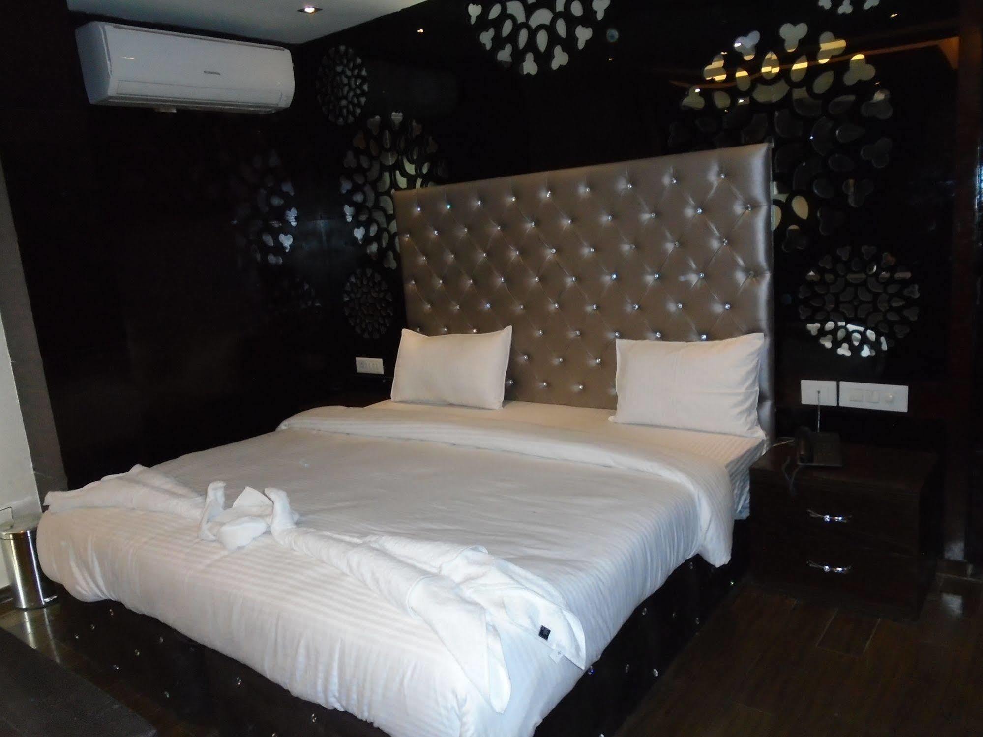 Hotel Gold Souk - Karol Bagh Delhi  Ngoại thất bức ảnh