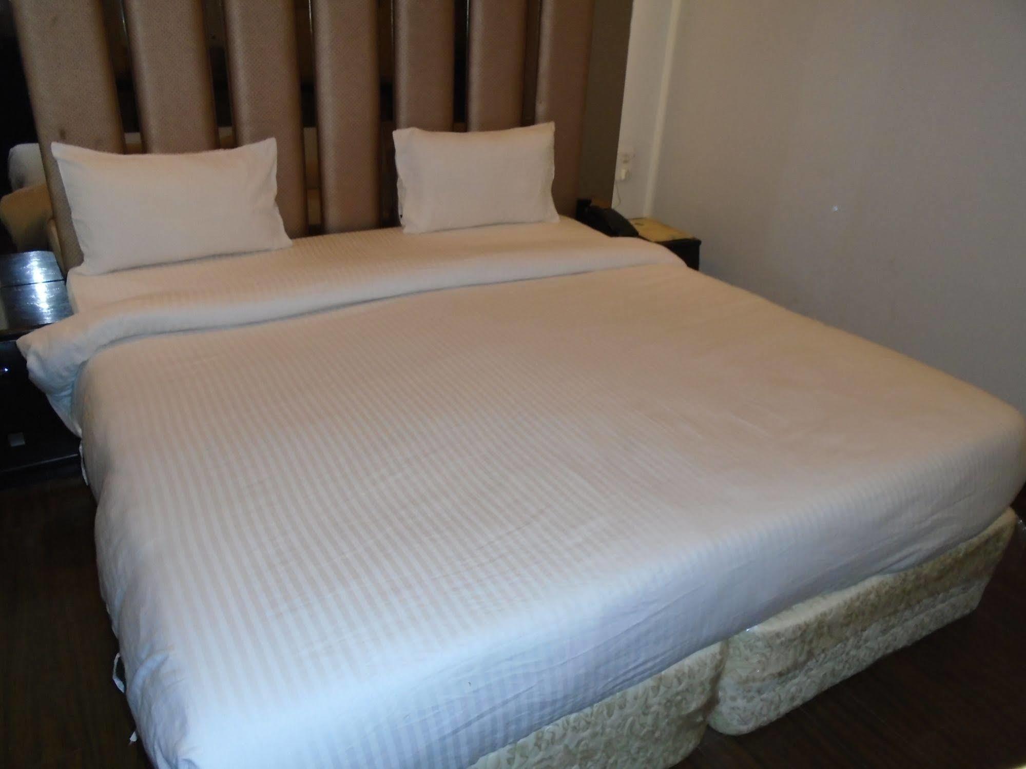 Hotel Gold Souk - Karol Bagh Delhi  Ngoại thất bức ảnh