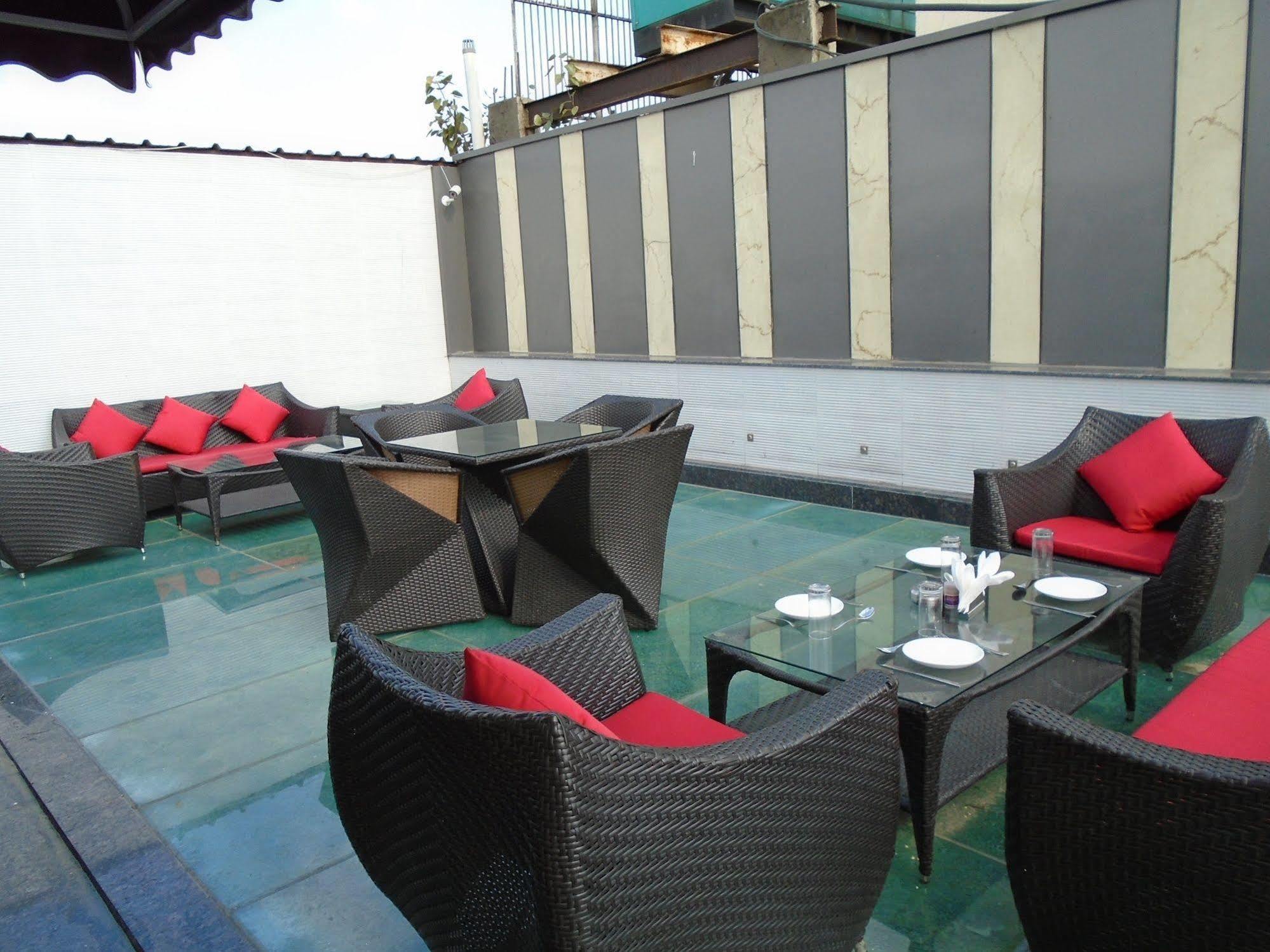 Hotel Gold Souk - Karol Bagh Delhi  Ngoại thất bức ảnh